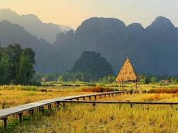 VANG VIENG