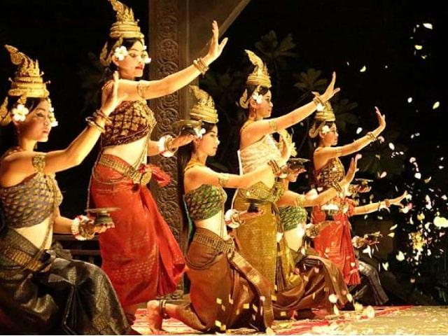 14__Apsara_Show-min10.jpg