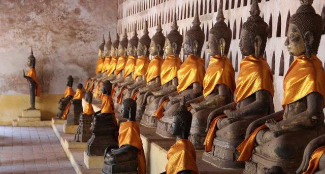 4__Buddhas-inside-Wat-Si-Saket-Vientiane1.jpg