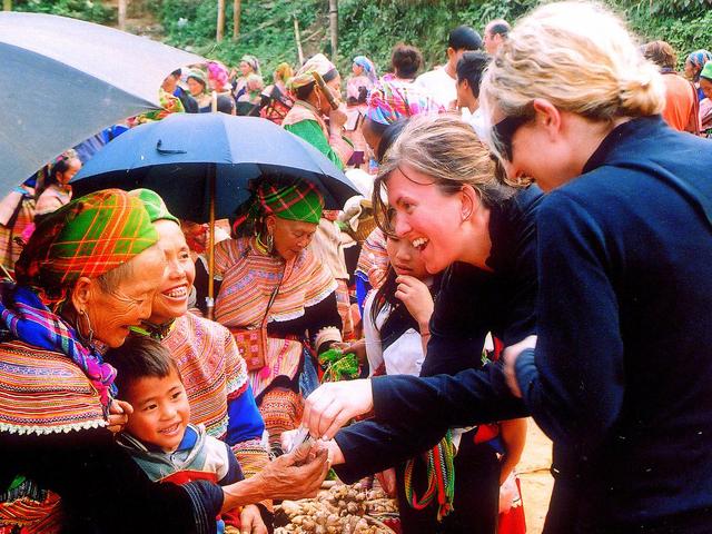 640x480_Bac_Ha_market_21.jpg