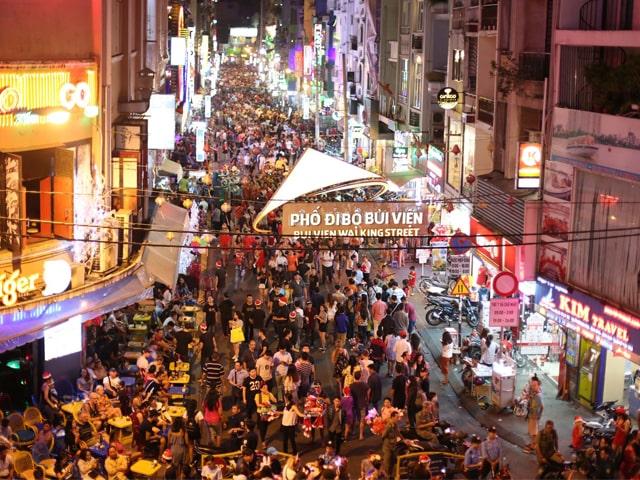 640x480_Bui_Vien_walking_street-min.jpg