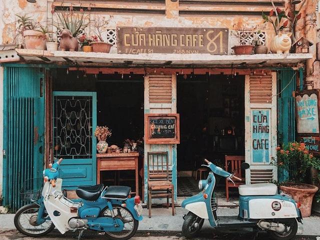 640x480_Cafe_shop-min7.jpg