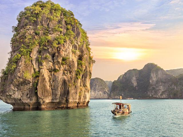 640x480_Halong_Bay_82-1.jpg