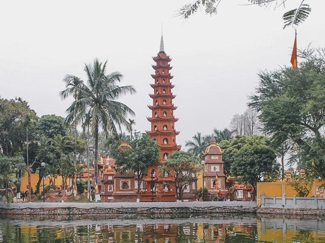 640x480_Tran_Quoc_Pagoda-min.jpg