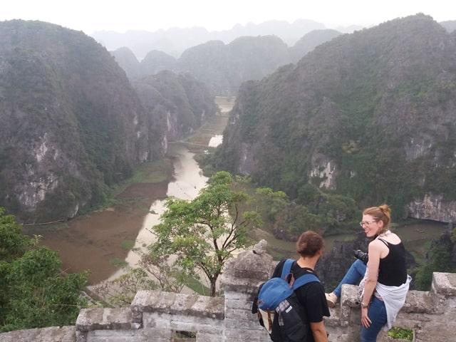 640x480_Trekking_Mua_Cave-min.jpg