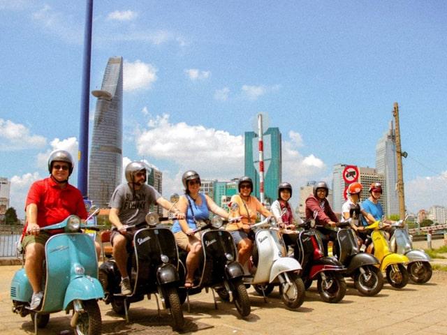 640x480_vespa_tour-min1.jpg