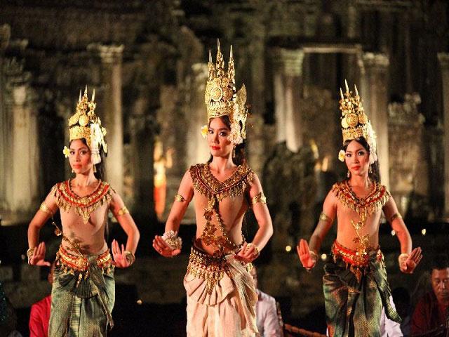 Bayon_Angkor_Thom_Apsara_Dance.jpg