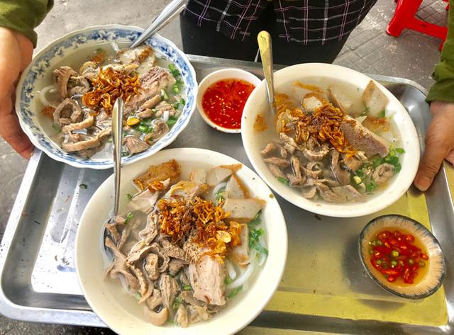 Fish-noodle-soup-Nha-Trang.jpg