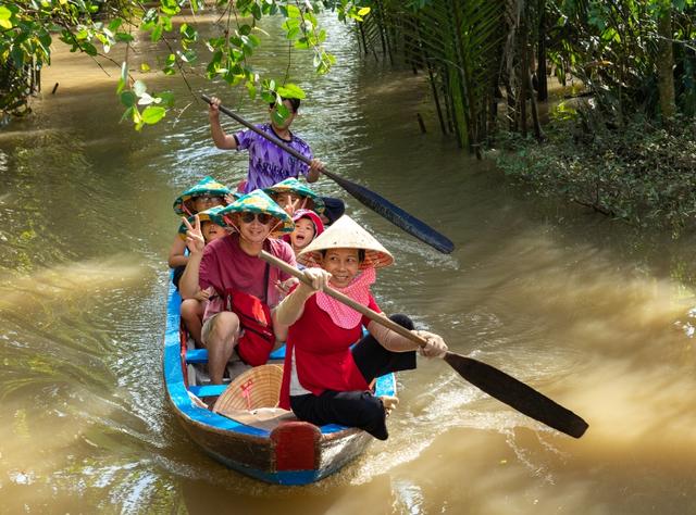 Mekong Delta_Thoi Son Canal_.jpg