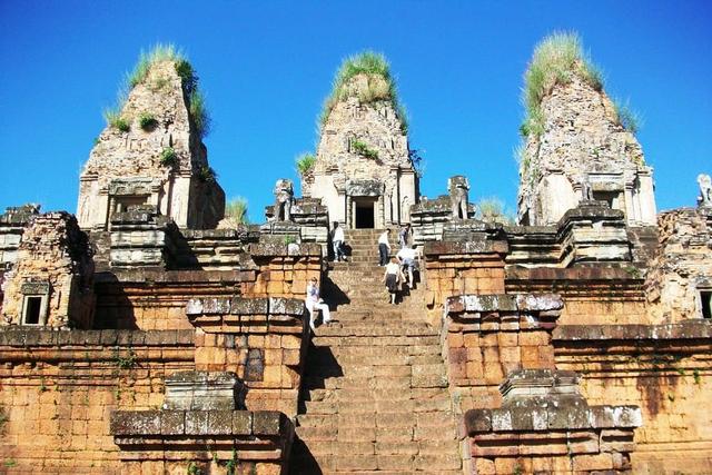 Pre-Rup-Temple-Siem-Reap-02-1.jpg