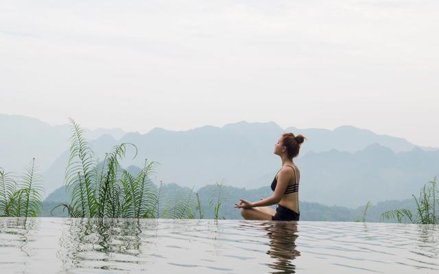 Puluong_retreat_Vietnam_pool3.jpg