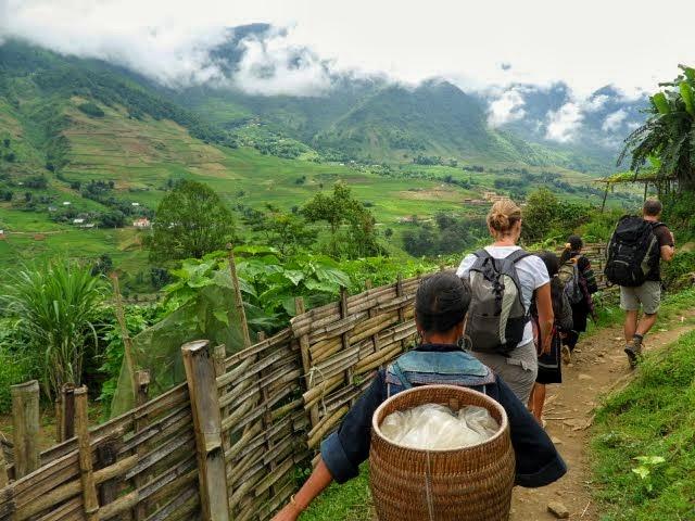 Sapa-trek-valley.jpg