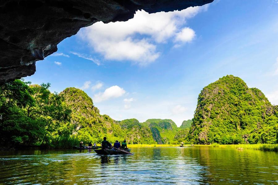Tam Coc- Ninh Binh-2.jpg
