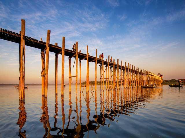 U-Bein_Teak_Bridge.jpg