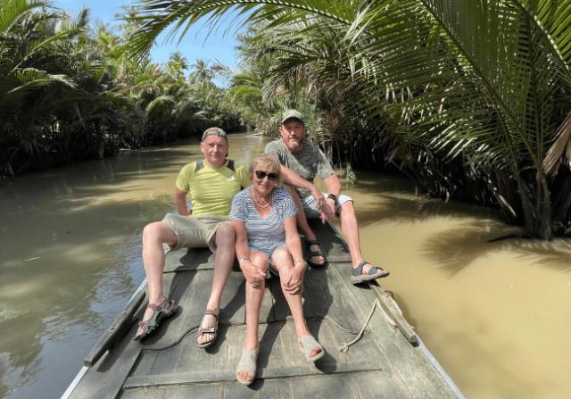 ben tre seniors.webp