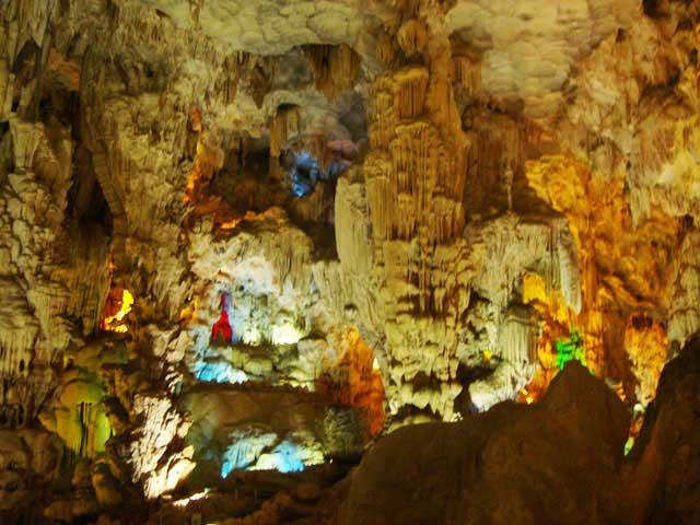 cave-Halong-bay.jpg