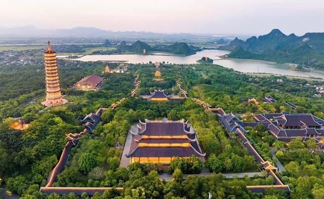 chua-bai-dinh-ninh-binh-4-18140411.jpg