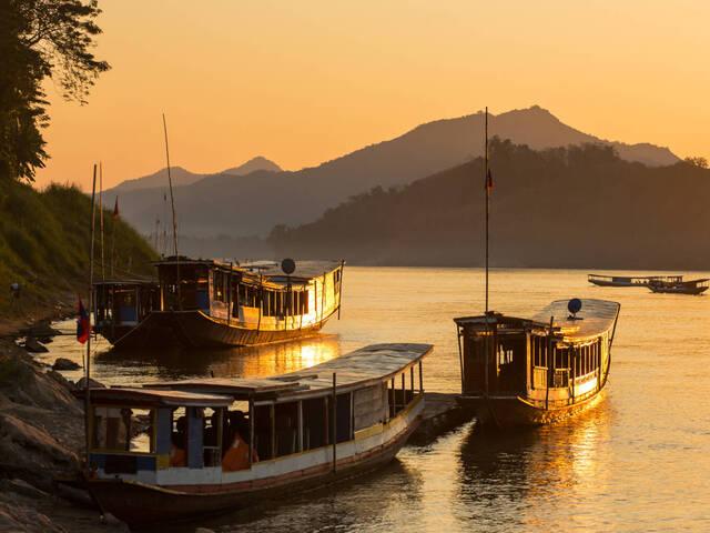 crucero-atardecer-mekong.jpg