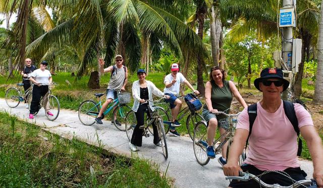 cycling mekong.jpg