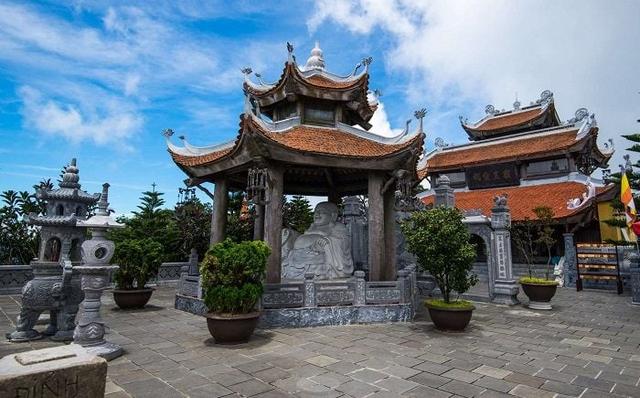 den-ba-chua-thuong-ngan-1-700x435.jpg