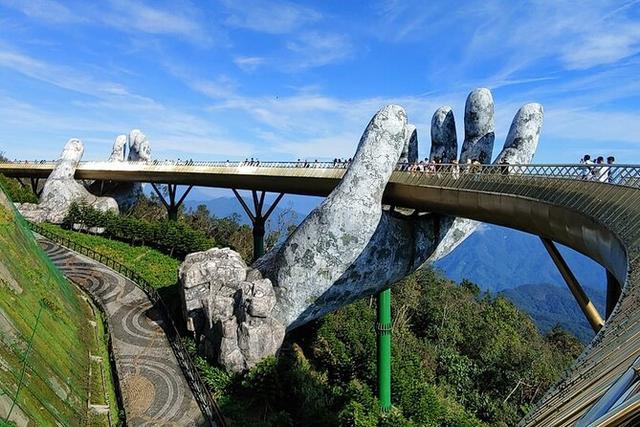 golden bridge 1.jpg