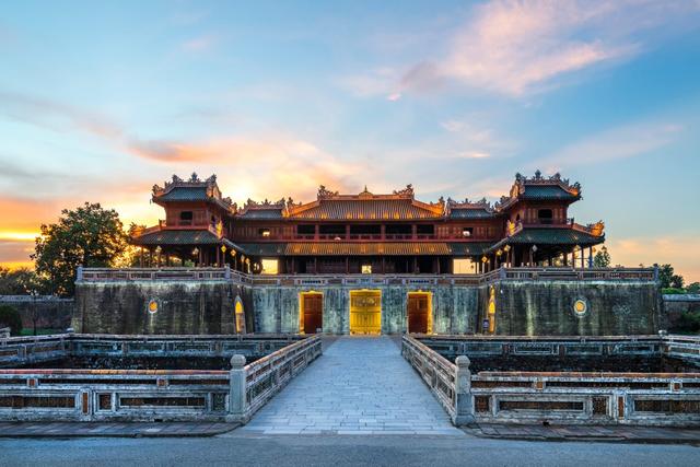 hue-imperial-citadel.jpg