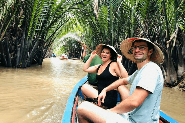 mekong boat.png