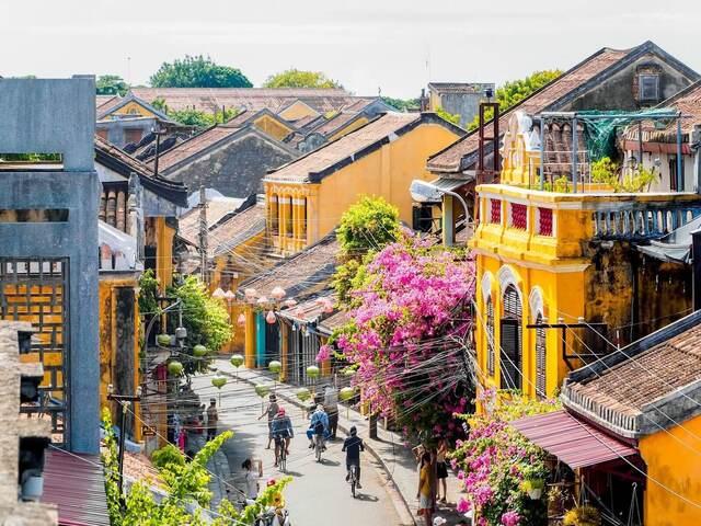 pho-co-hoi-an-du-lich-de-men-vn.jpg