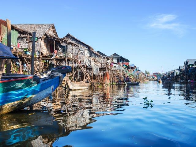 village_on_water_cambodia.jpg
