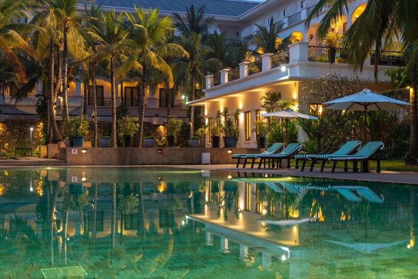 Lotus Blanc Hotel