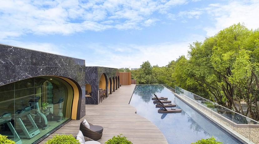 Cross Chiang Mai Riverside