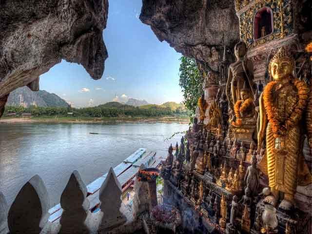 MEKONG VOYAGE TO LUANG PRABANG 