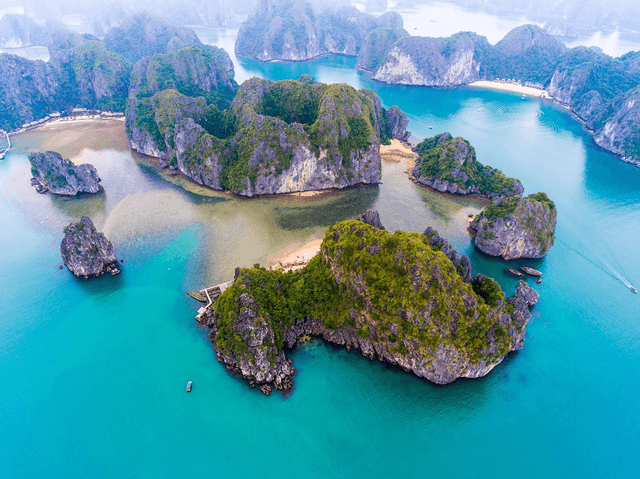 Cat Ba Beach Relax