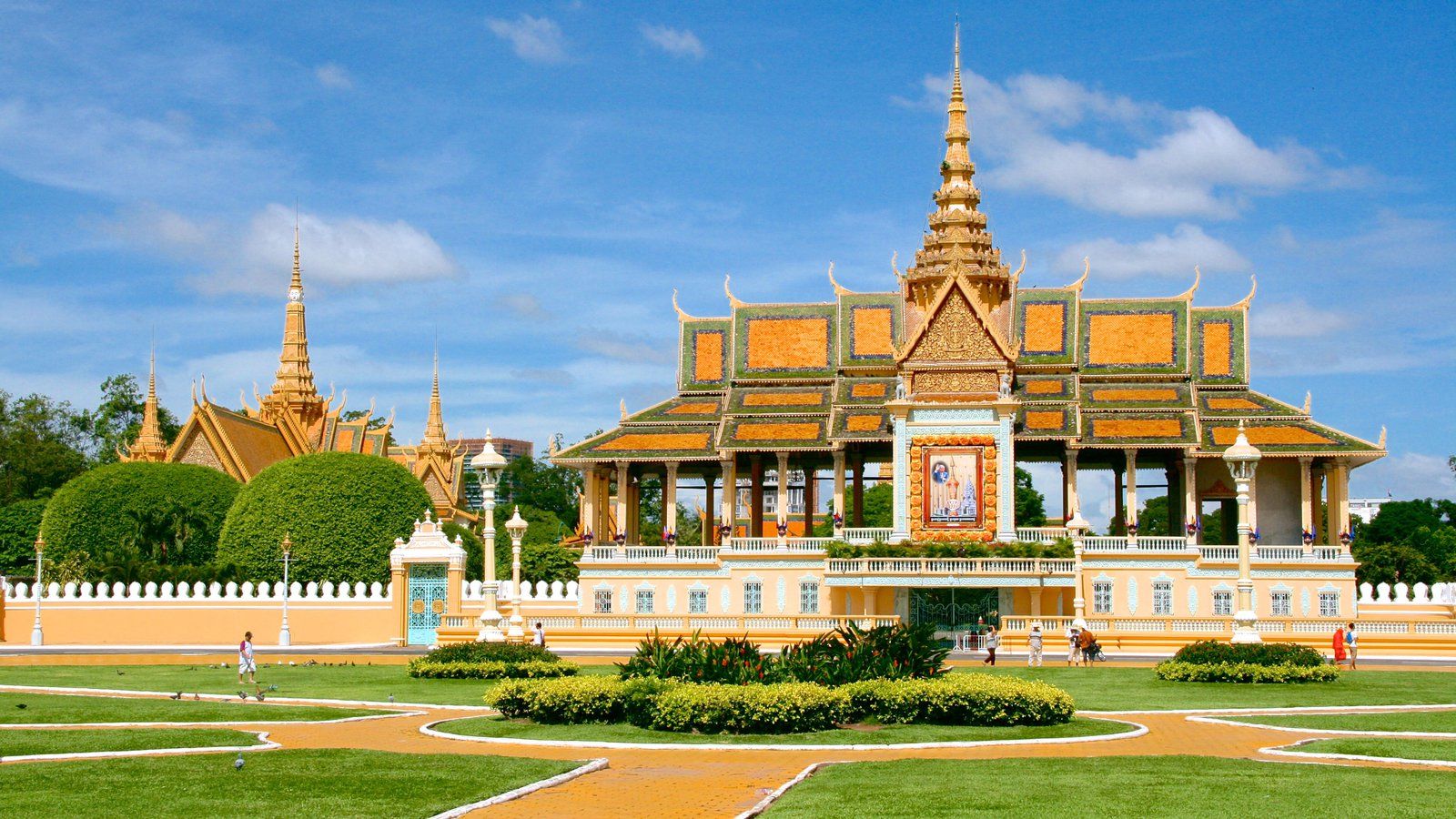 Royal palace and Silver Pagoda