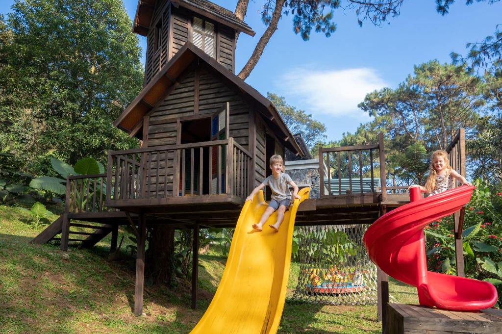 Children outdoor playground in Melia Ba Vi Moutain Retreat