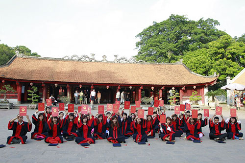 A ceremony of undergraduated students in the Temple of Literature