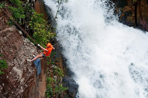 Climb the waterfall - one of the most thrilling activities in Dalat