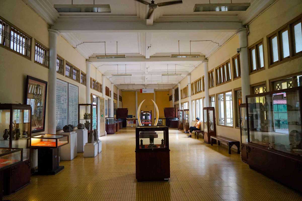 Inside Ho Chi Minh Museum 