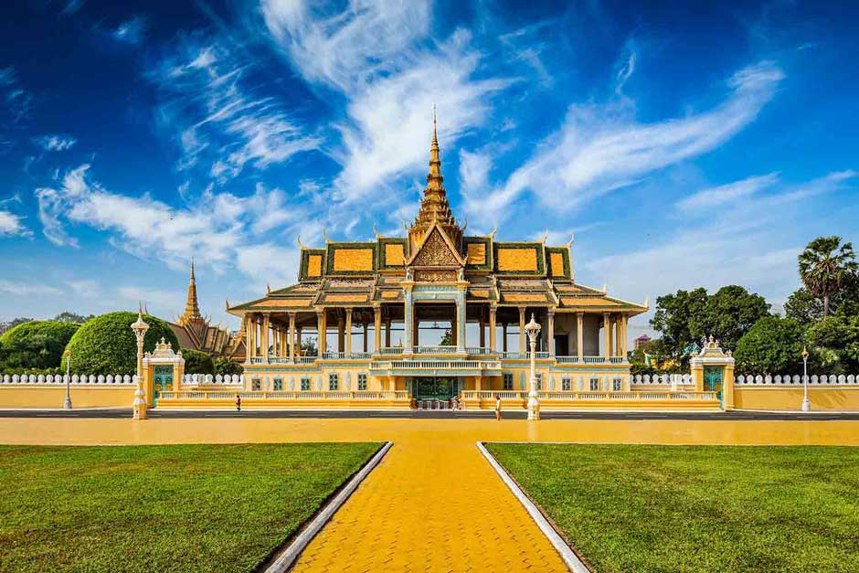 Phnom Penh - Pilgrimage to the Buddha Land