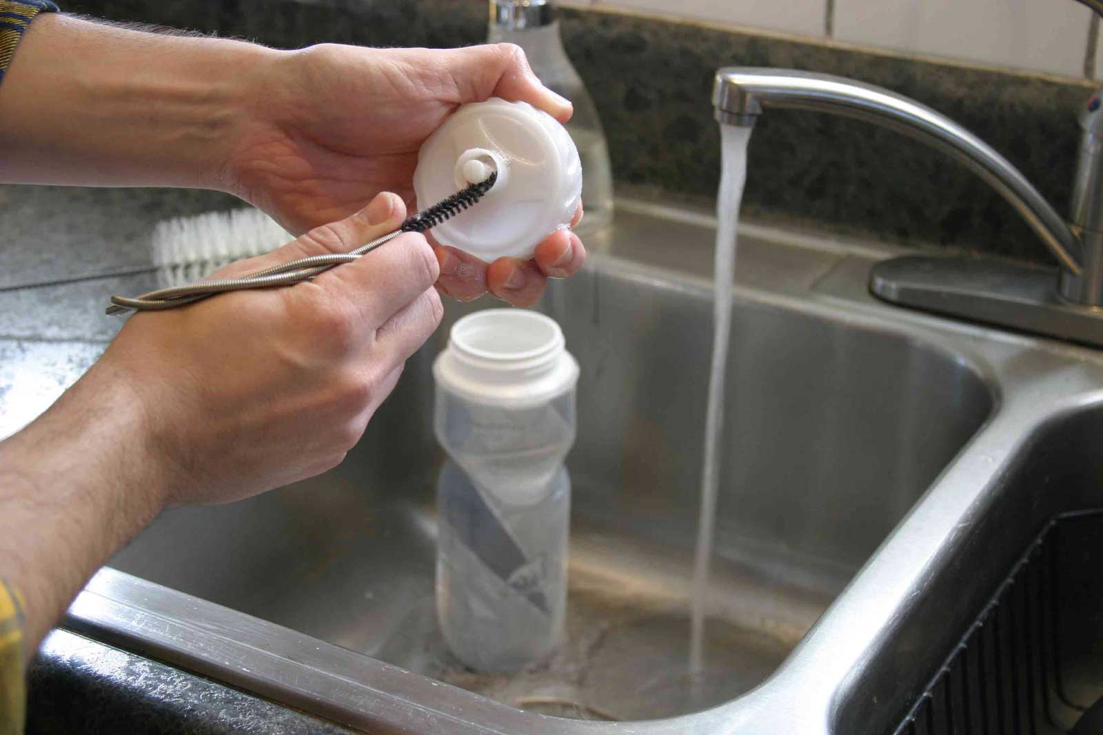 Clean a reusable water bottle