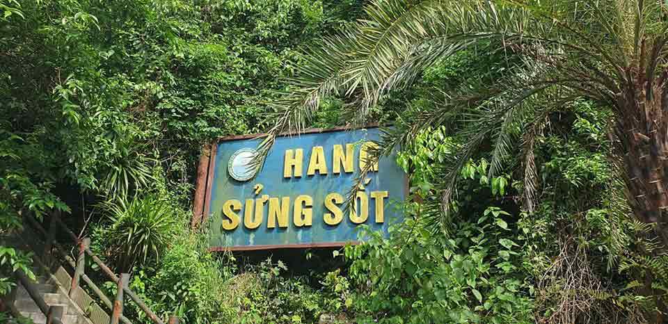 Sung Sot Cave Entrance