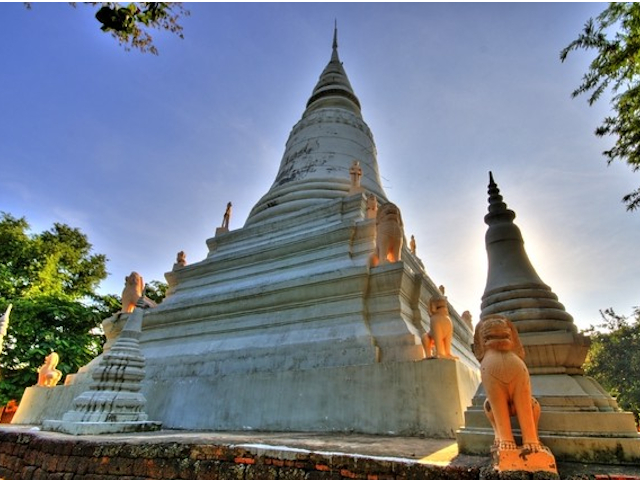 10 best places to visit in Phnom Penh | Phnom Penh City Tour