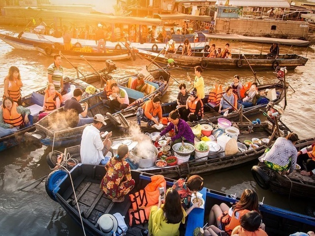 Navigate Top 6 Floating Markets Can’t be Lack In Mekong Delta Tour