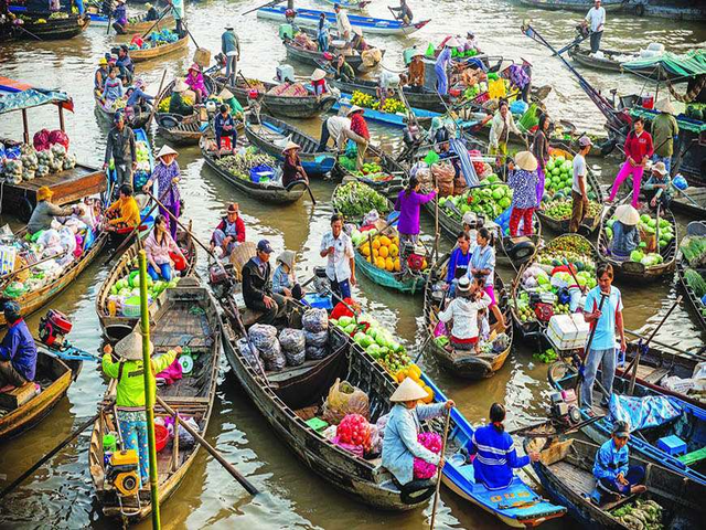 Mekong Delta Travel - Best places to visit in Mekong River - Part 1