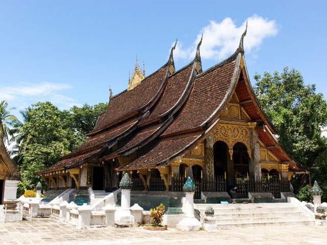 5 Best Attractions To Do And See For A Day Tour In Luang Prabang