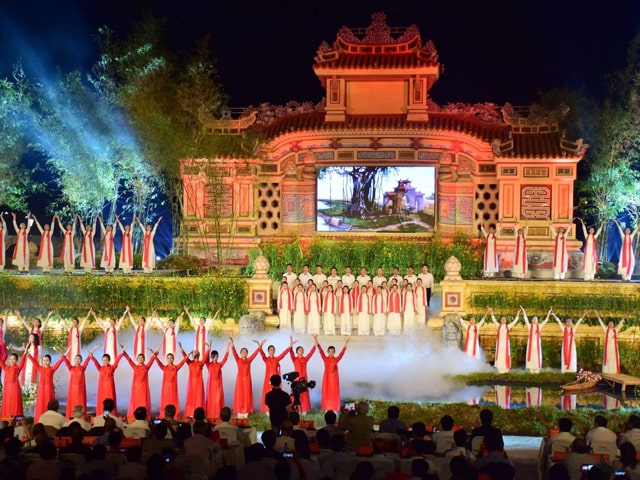 Discover Royal City In Hue